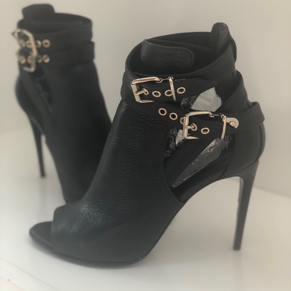 Burberry overfield open toe booties - Picture 2 of 7